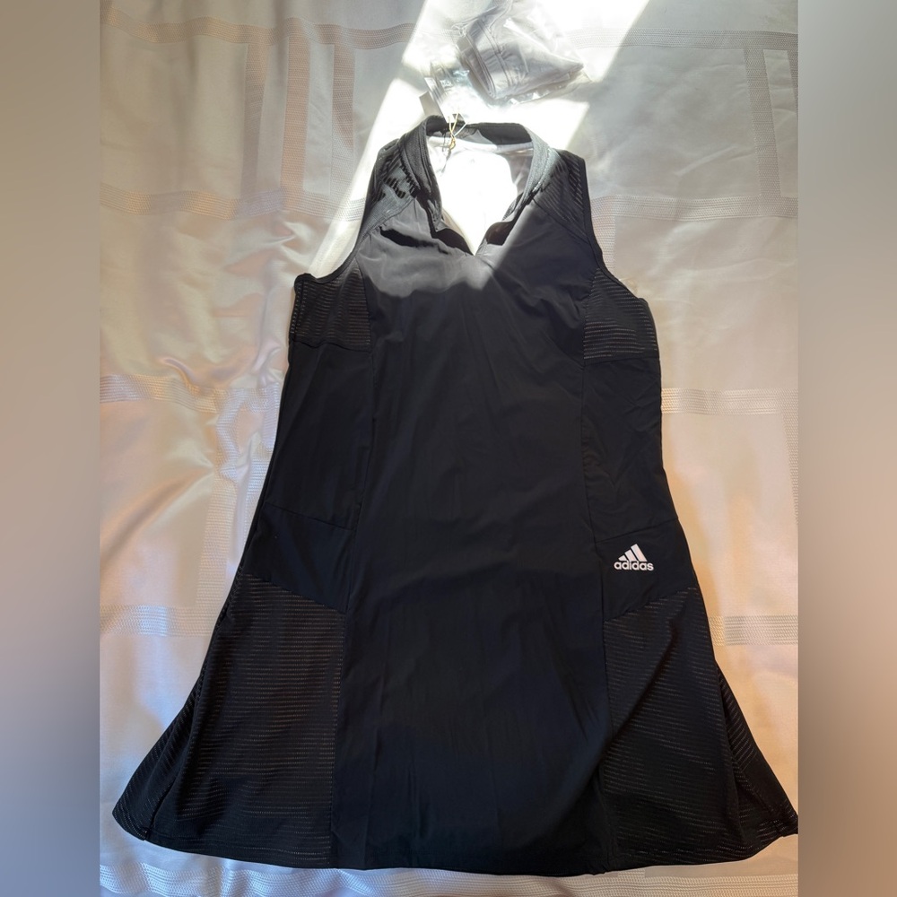 NWT Adidas Heat Ready Shortsleeve Dress